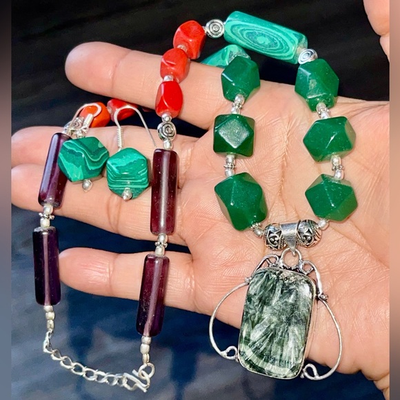 Green Chalcedony, Malachite, Seraphinite Necklace Pendant & Earrings Set - Picture 3 of 9